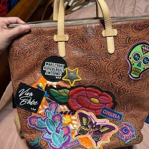 Suzie sling consuela